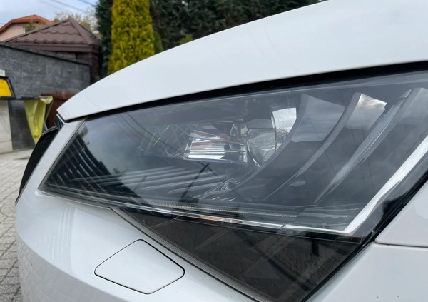 Skoda Superb cena 79900 przebieg: 153000, rok produkcji 2019 z Brzeszcze małe 781